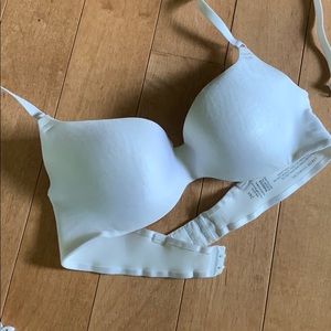 VS White Bra